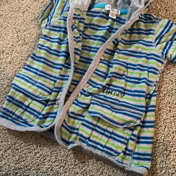DKNY Baby Button Down Hoodie Top & Green Shorts Baby Boy Size 6 - 9 Months - Picture 6 of 7